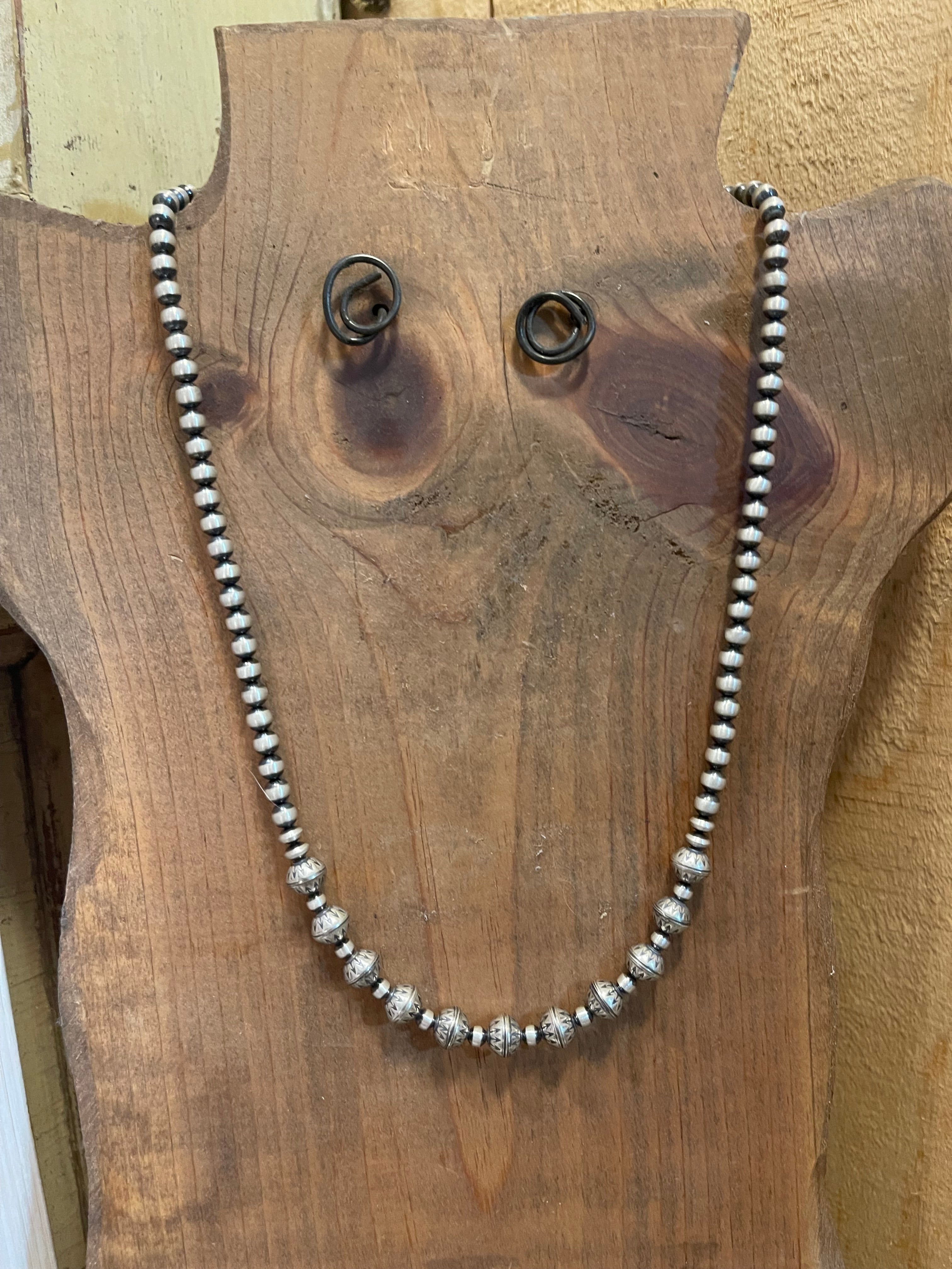 Neena Navajo Pearl Necklace